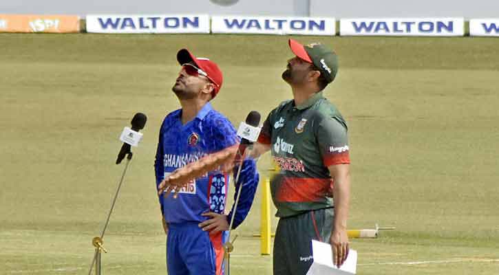 শেষ ম্যাচে টস জিতে ব্যাটিংয়ে বাংলাদেশ