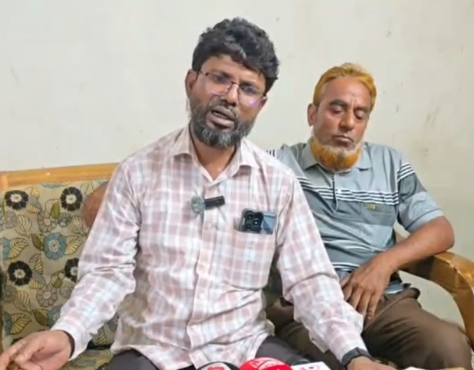 পিএমখালীর তোতকখালীতে জমি দখলের অভিযোগ, হামলা - অগ্নিসংযোগের পর মামলা করায় প্রাণনাশের হুমকি