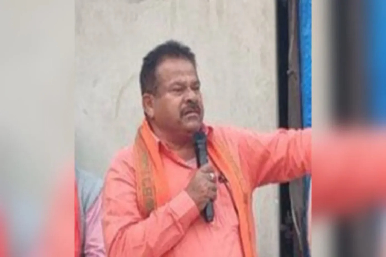 মসজিদ-মাদ্রাসা বুলডোজারে গুঁড়িয়ে দেওয়ার পক্ষে উস্কানিমূলক মন্তব্য করেছে উগ্র হিন্দুত্ববাদী নেতা