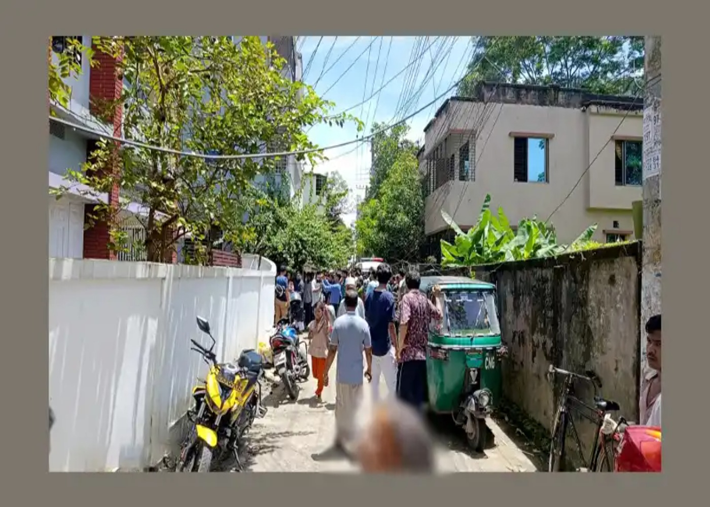 সিলেটে একই বাসা থেকে স্বামী-স্ত্রী ও গৃহকর্মীর লাশ উদ্ধার